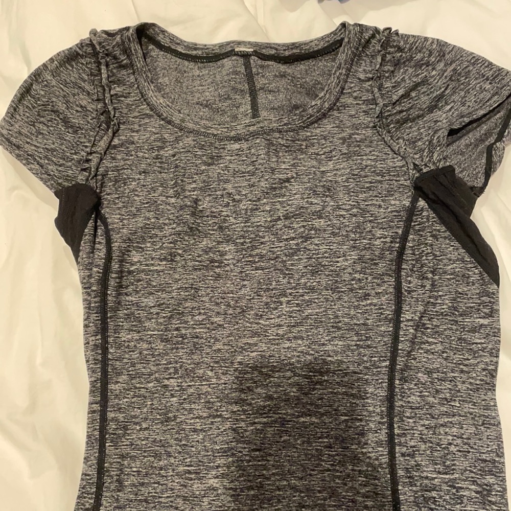 Lu lu lemon short sleeve top